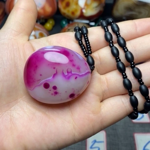 未镶嵌玛瑙/玉髓珠宝奇石