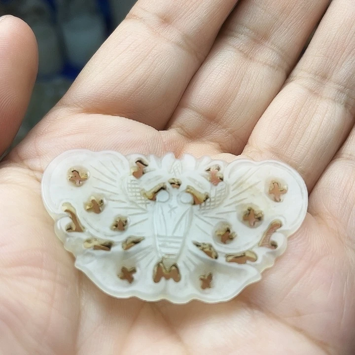 和田玉（青白玉）未镶嵌颈饰