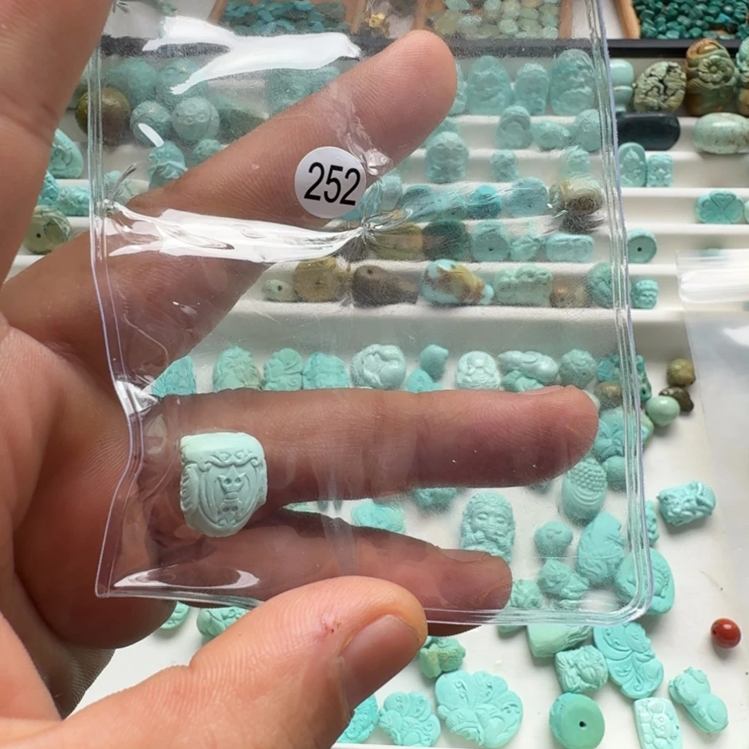 *****绿松石未镶嵌珠宝奇石