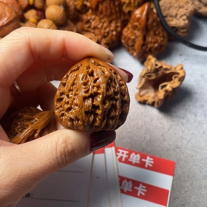 保***儿吊坠文玩核桃南疆