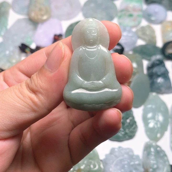 翡翠未镶嵌颈饰观音42