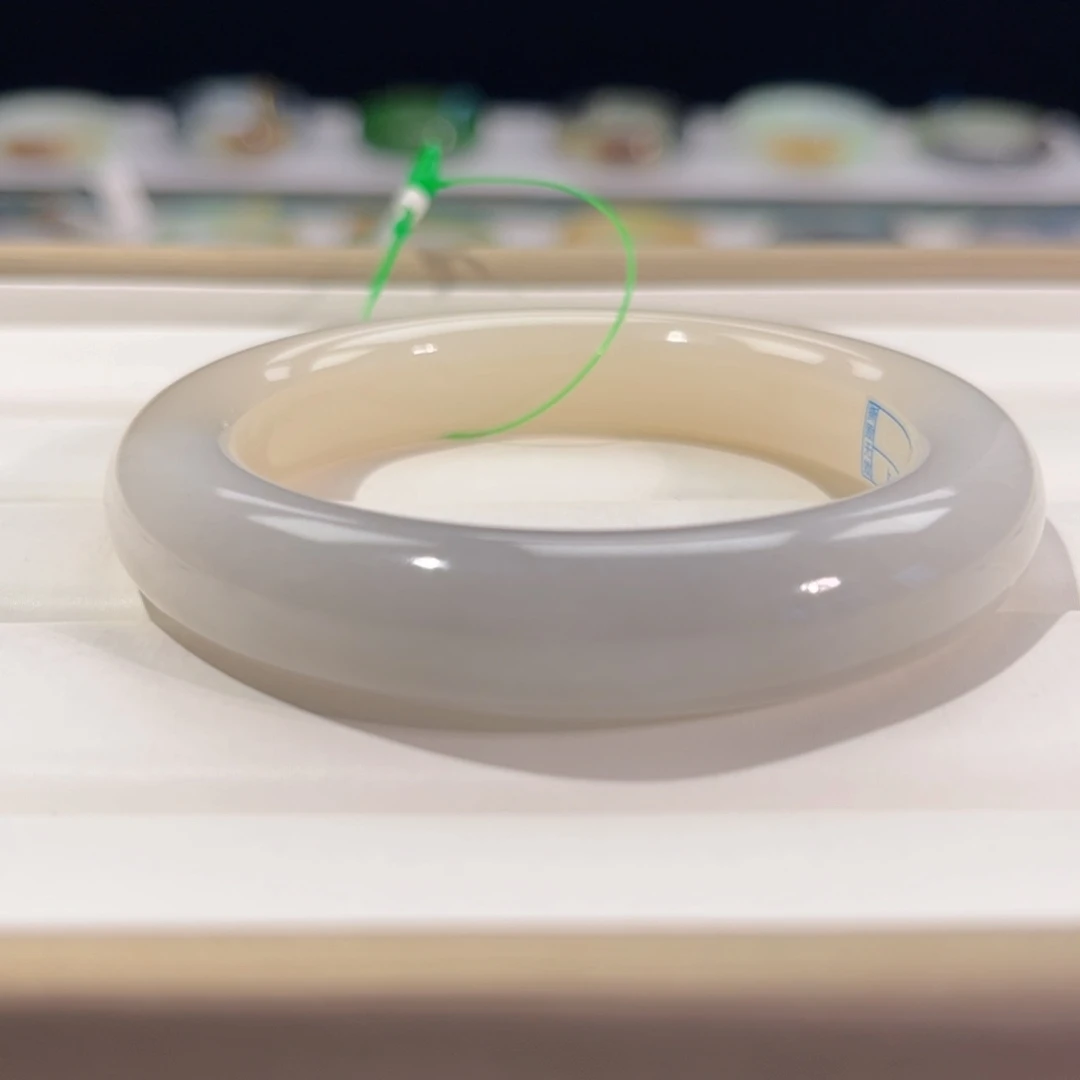 和田玉未镶嵌手镯  「紫粉」很仙哦