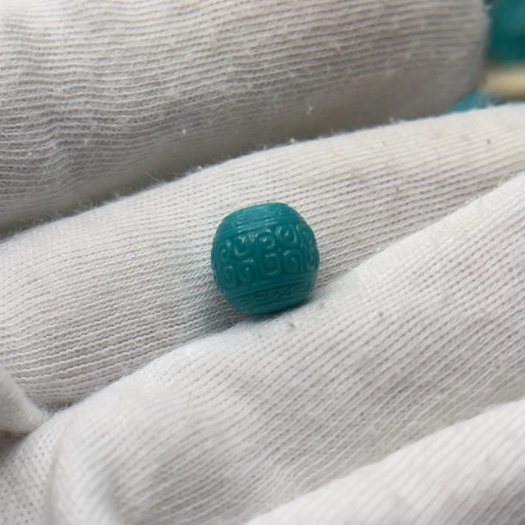 绿松石未镶嵌颈饰卡9.6