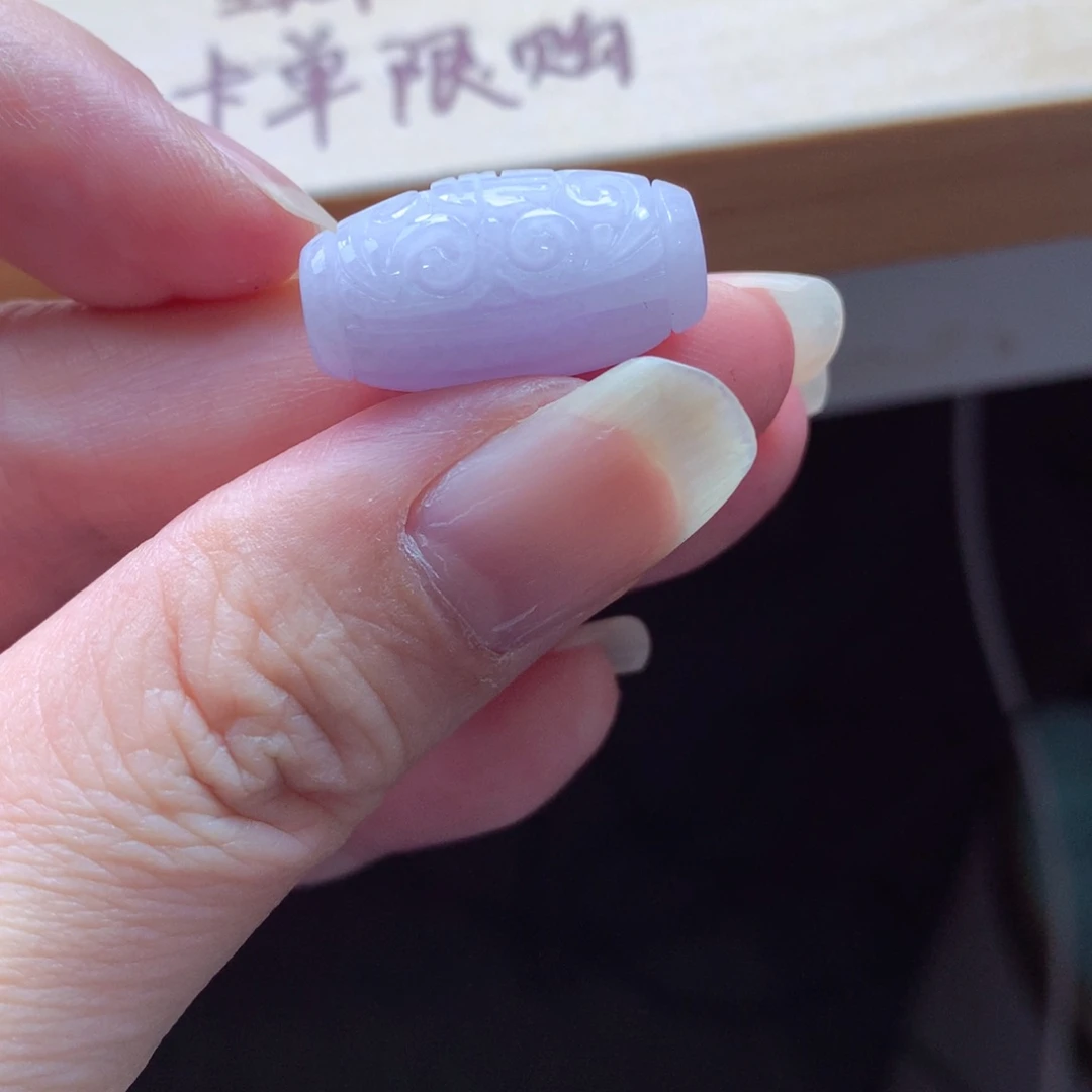 翡翠颈饰未镶嵌吊坠