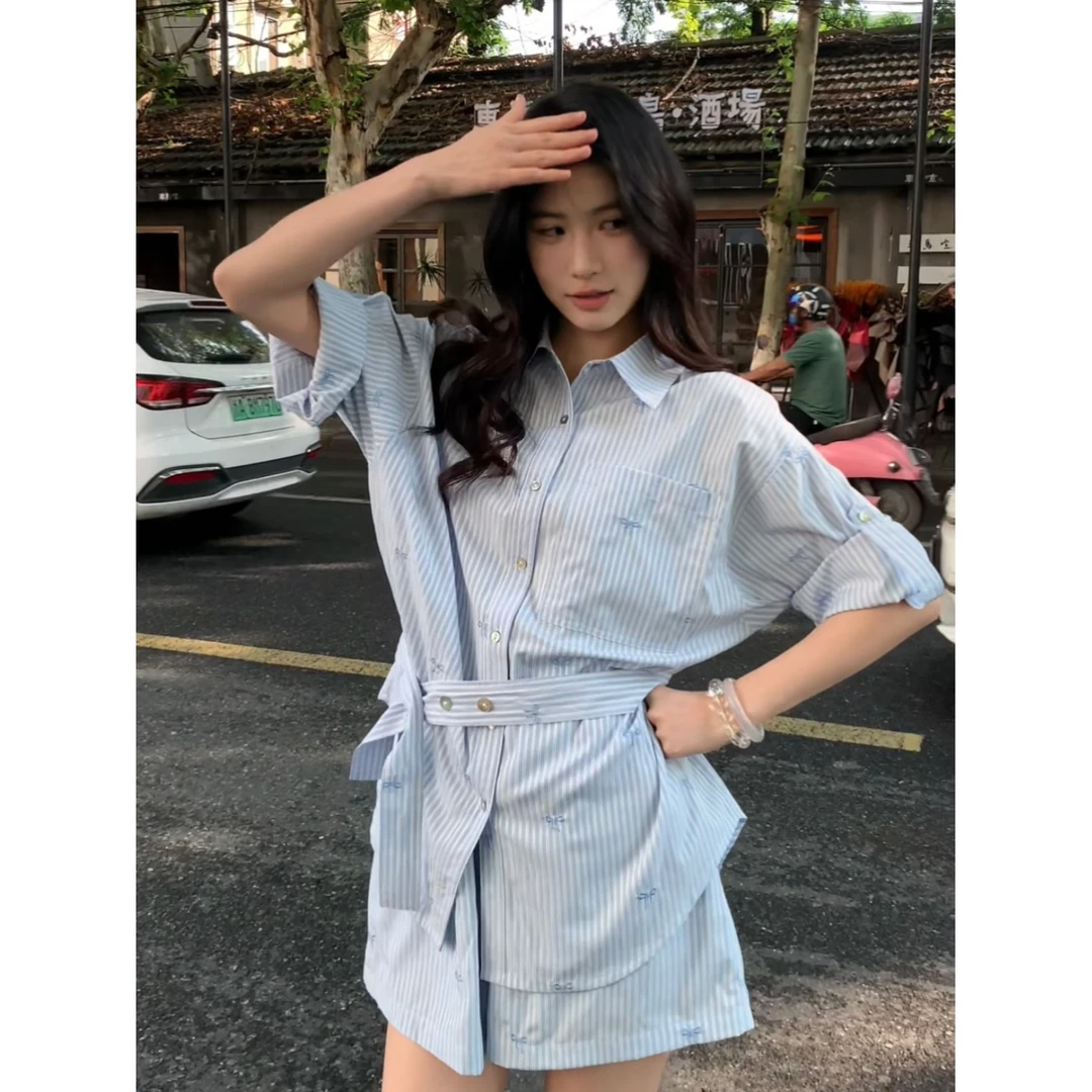 小阿雯 DEEZY 【蓝白条套装】衬衫腰带短裤三件套