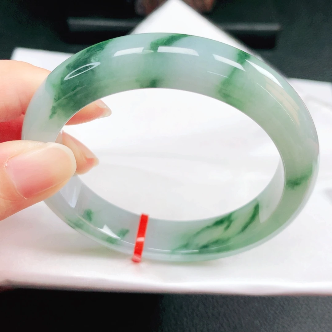 翡翠未镶嵌手镯58圈