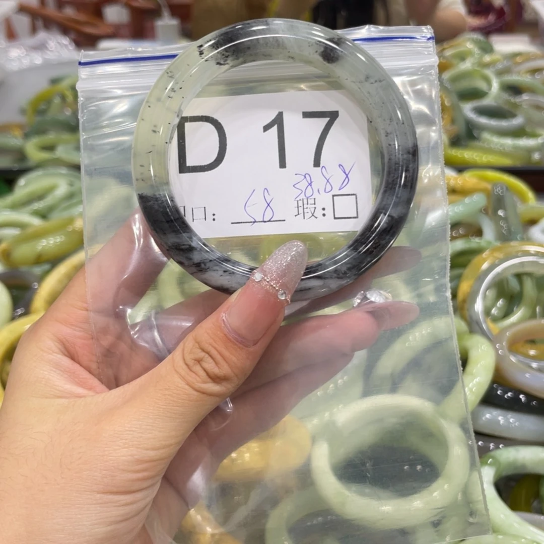 未镶嵌蛇纹石玉颈饰小*爷