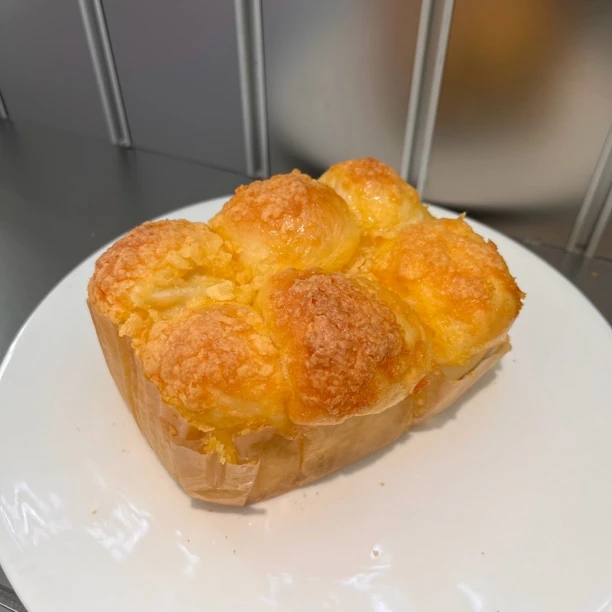 酸奶菠萝包1个装