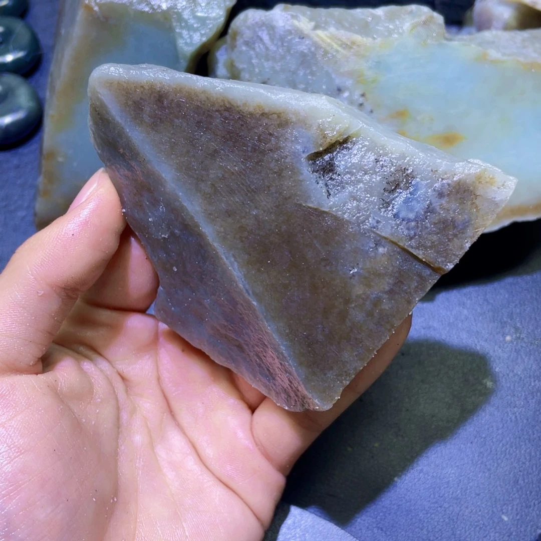 和田玉未镶嵌珠宝半成品
