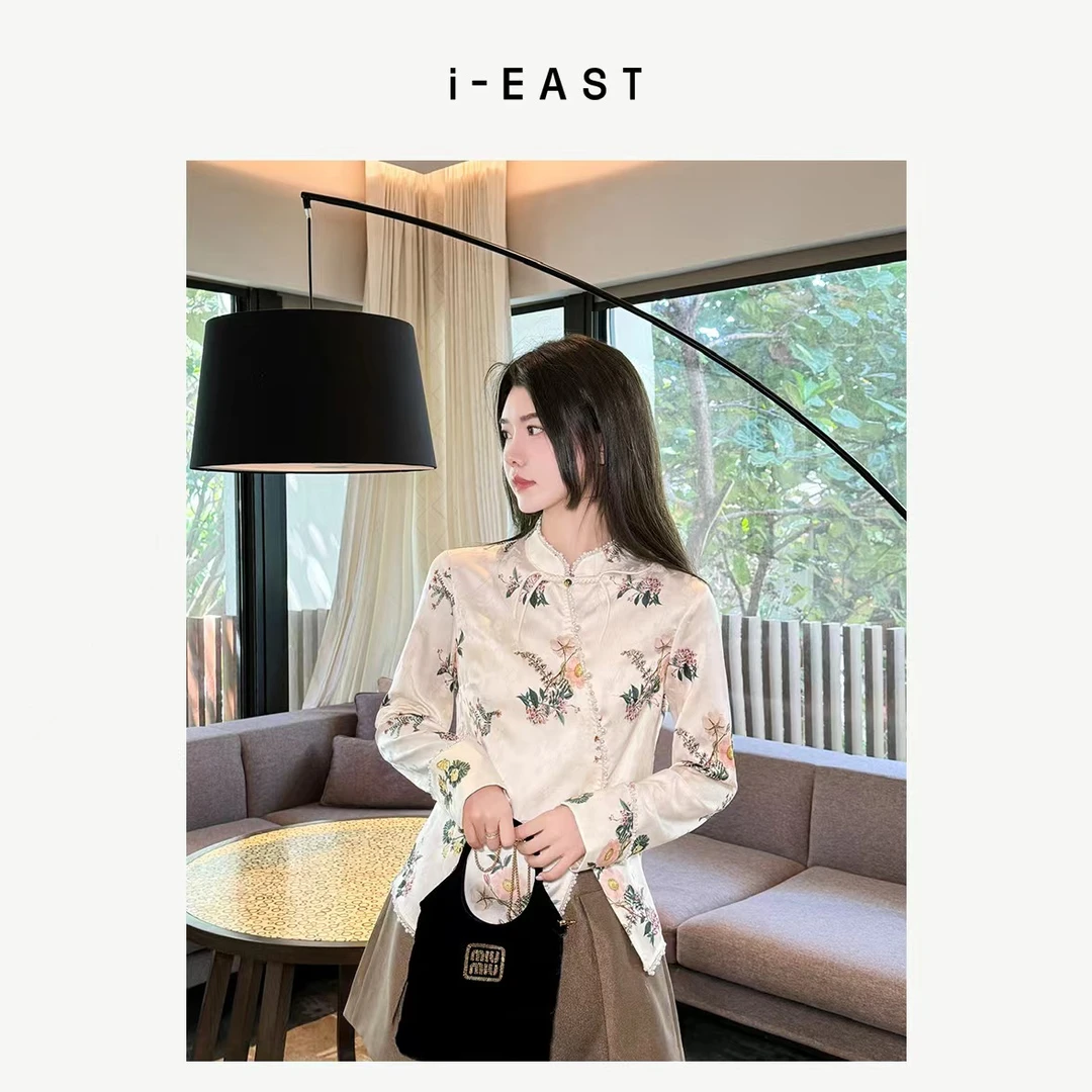 i-EAST 赴会花约~新中式花朵珠珠设计衬衫-4C T12236