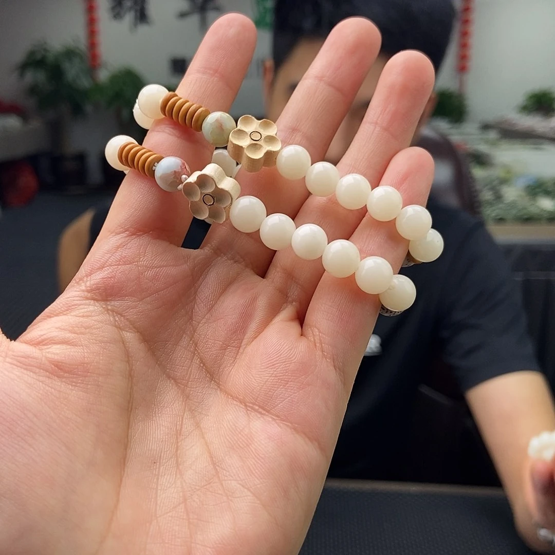 白玉菩提吊坠颜色多样性发拍一发一