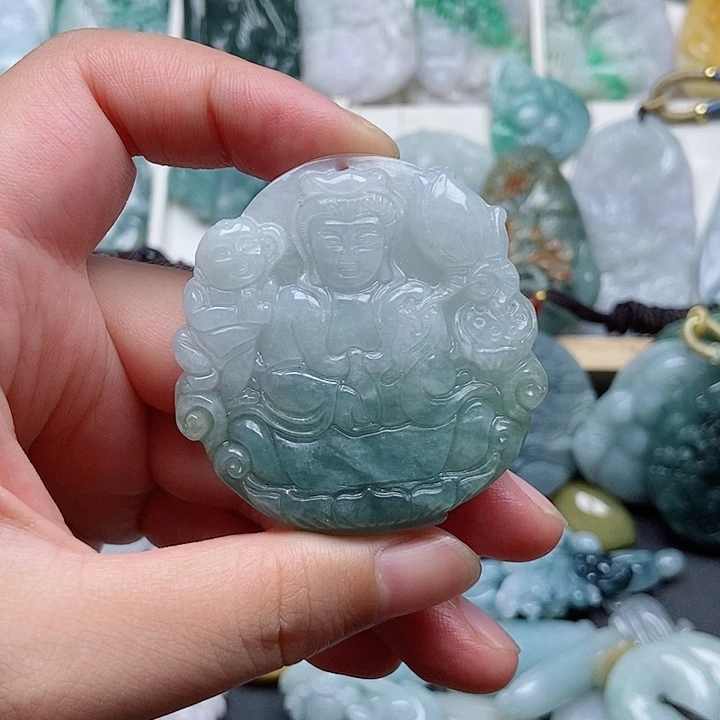 翡翠未镶嵌颈饰翡翠
