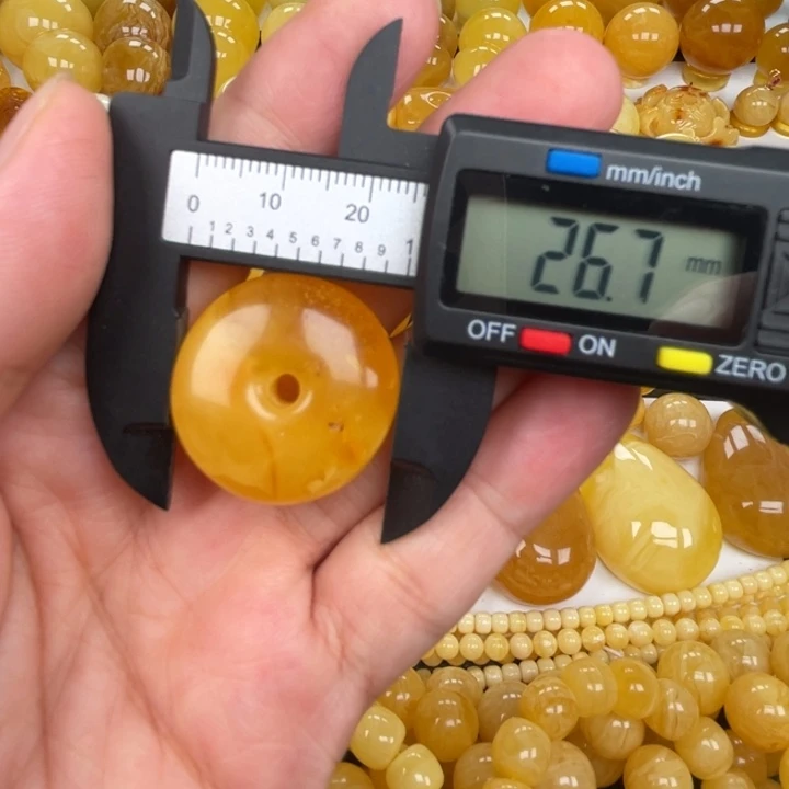 未镶嵌蜜蜡裸石蜜蜡有瑕扣子