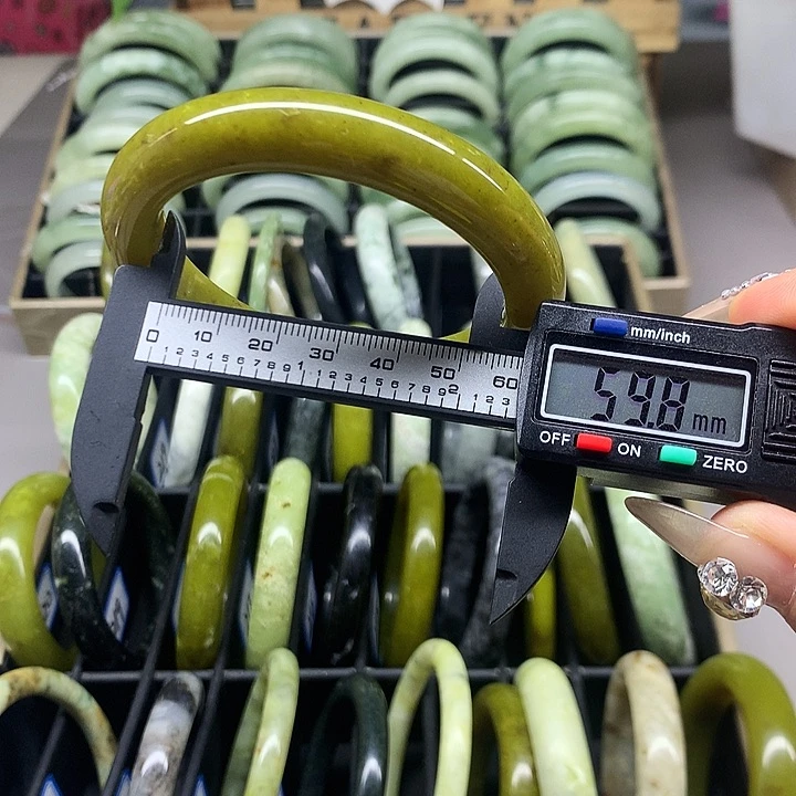未镶嵌蛇纹石玉手镯234
