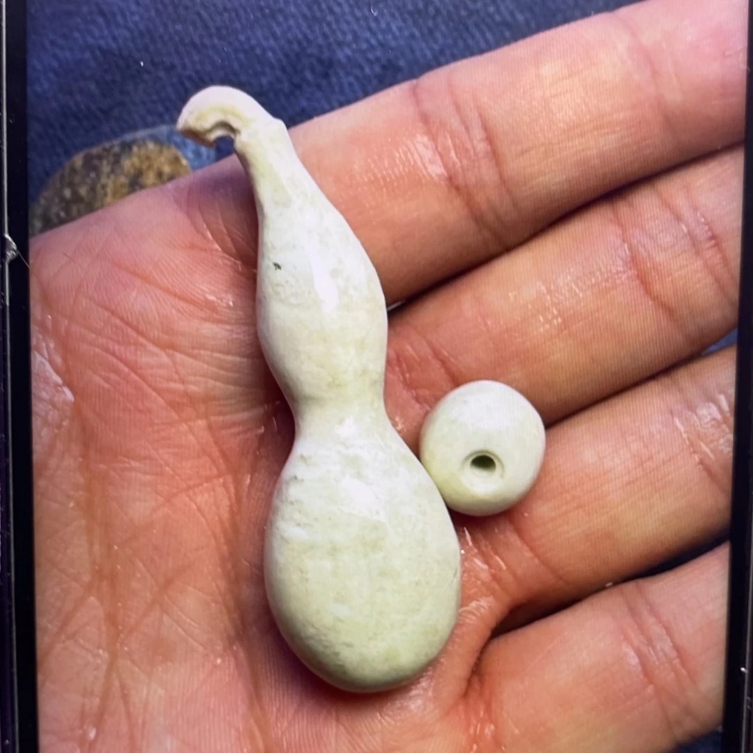 岫岩老玉（透闪石质玉）挂件未镶嵌?*餮