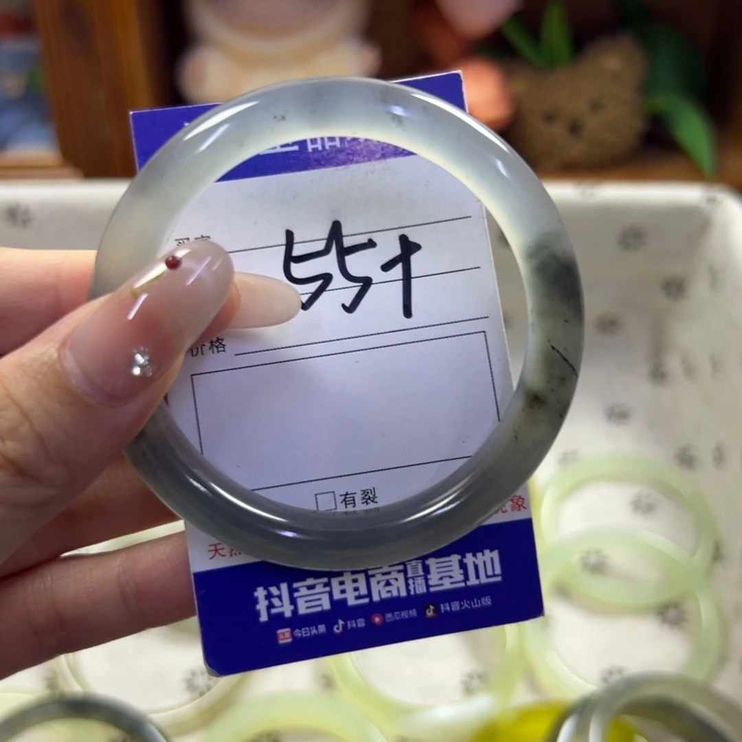 蛇纹石玉未镶嵌手镯618