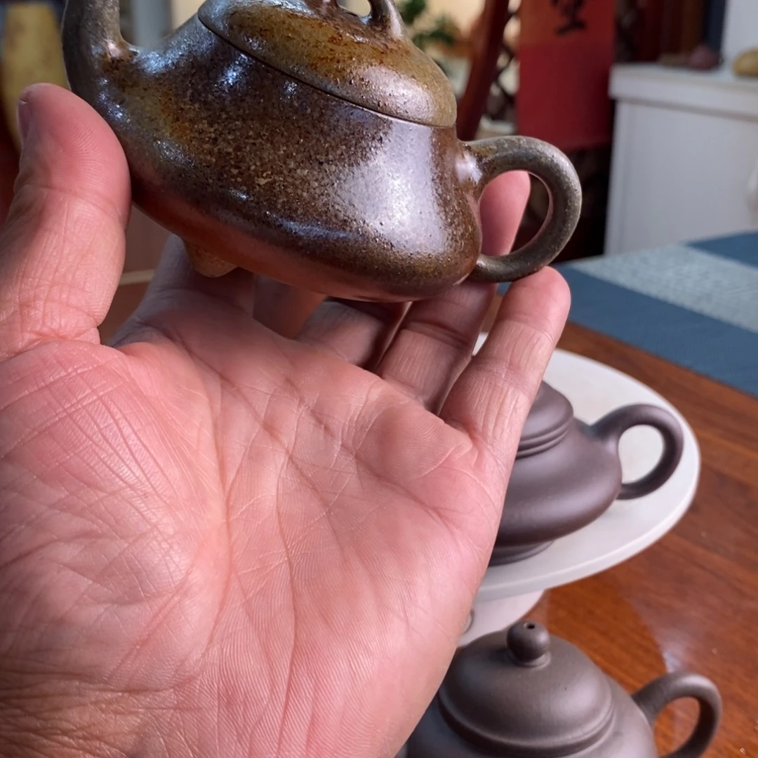 筋***云紫砂茶壶宜兴紫砂工艺品