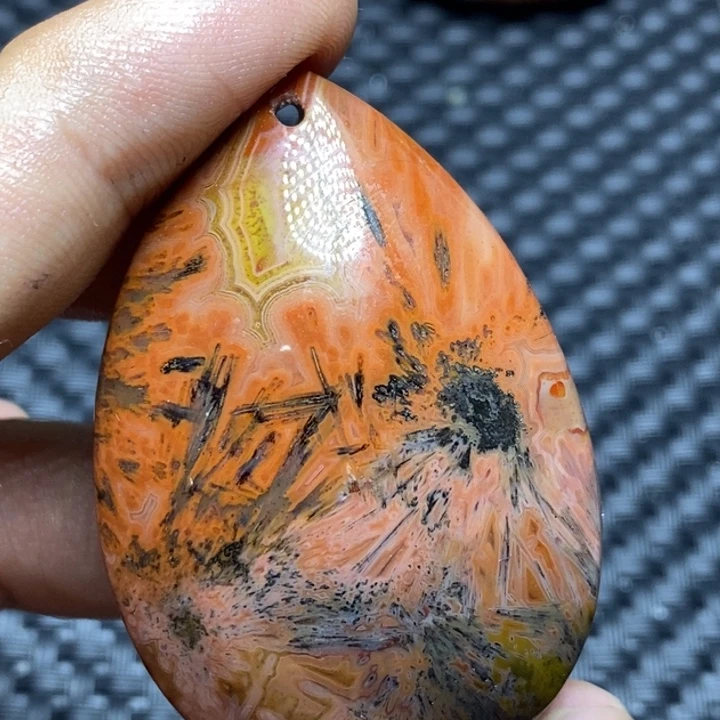 玛瑙/玉髓颈饰未镶嵌?****?