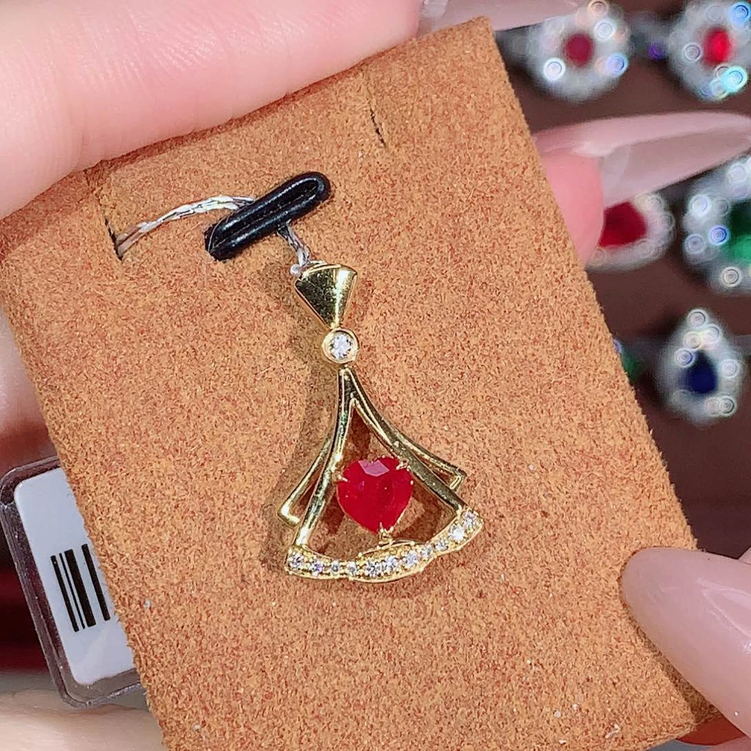 吊坠18K金镶嵌红宝石0.5ct/天然宝石/七天无理由