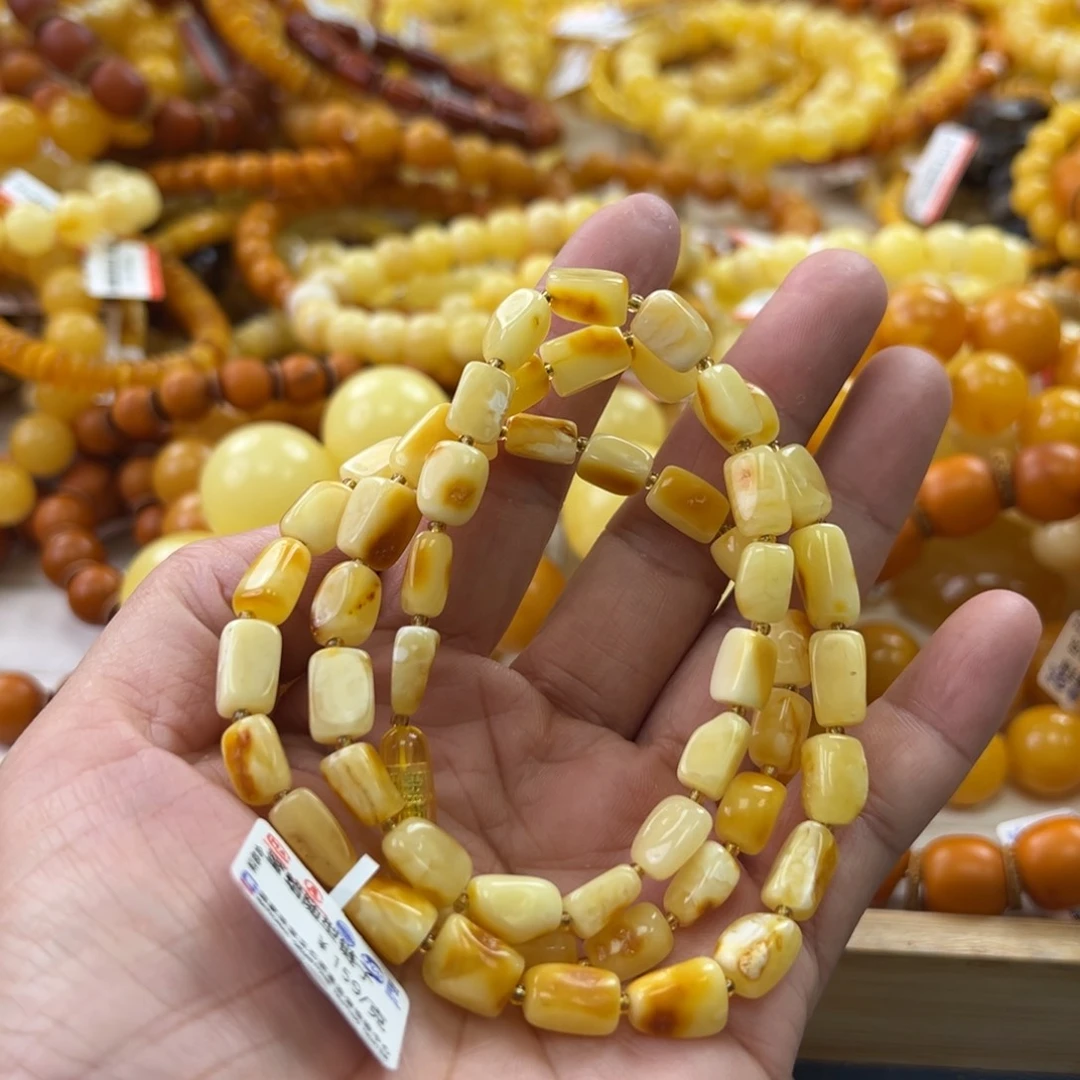 未镶嵌琥珀珠宝奇石