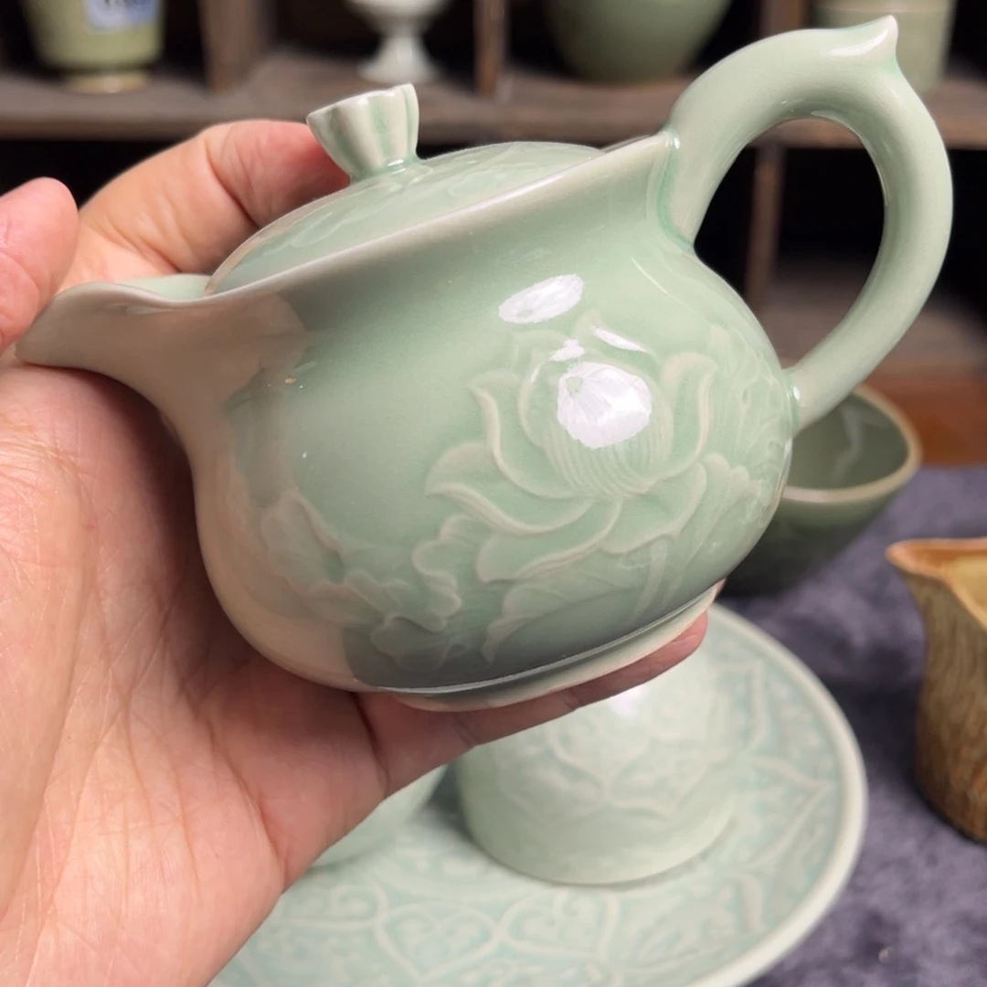 特价包邮微瑕荷花壶