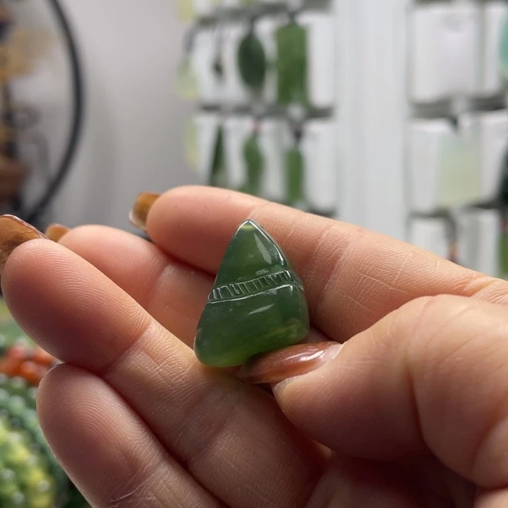 蛇纹石玉合金颈饰