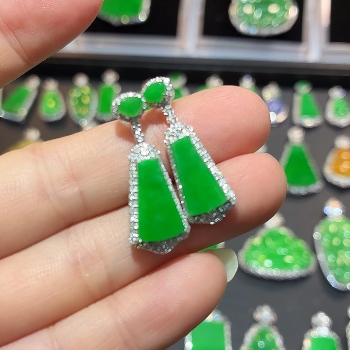 翡翠18K金镶嵌吊坠(不含链)翡翠