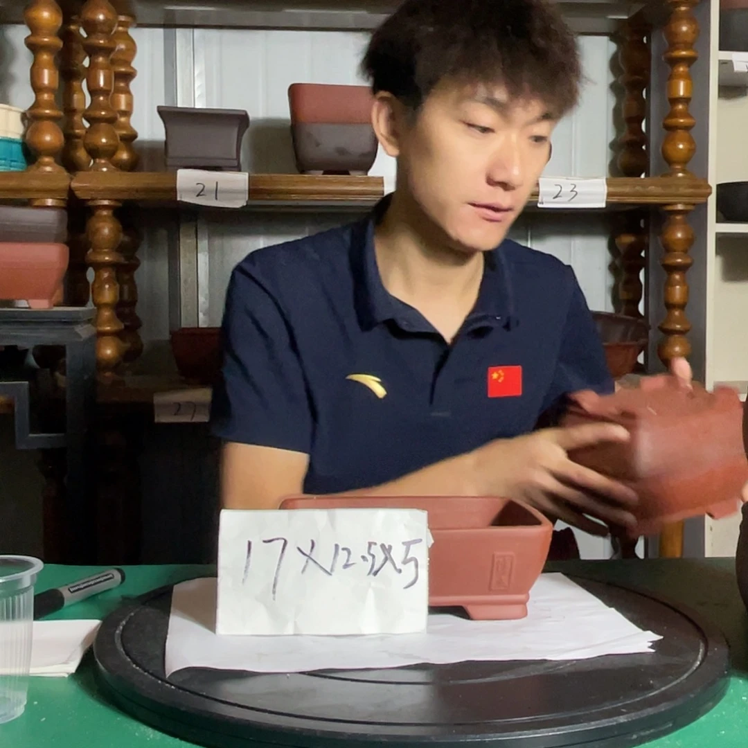 宜兴紫砂艺术学院美术学院学生