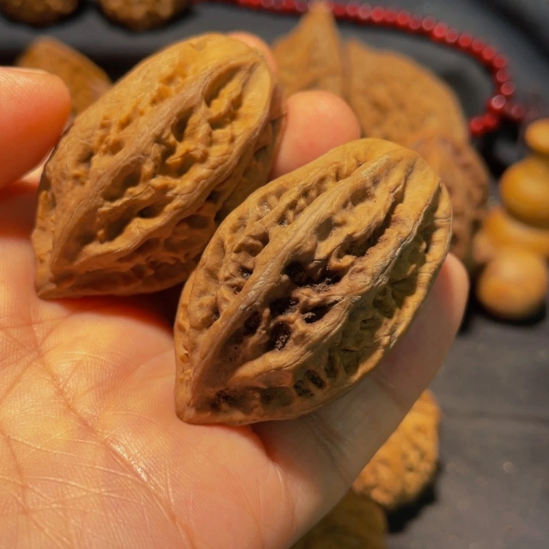 【闪购商品】吊坠文玩核桃往***?东北楸子20