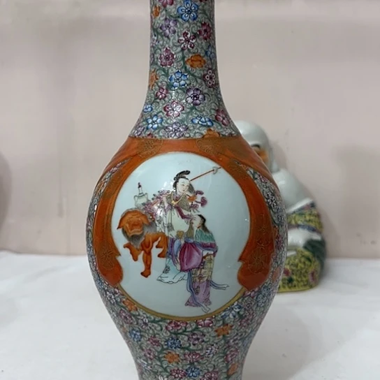 手工绘画粉彩尝瓶