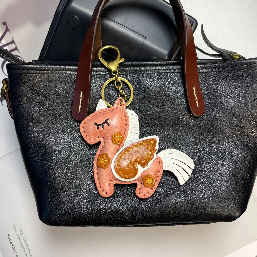 独角兽牛皮手工制作挂件可爱小马钥匙配饰包饰品挂件