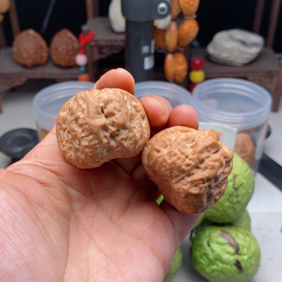 文玩核桃吊坠38蛤蟆有修