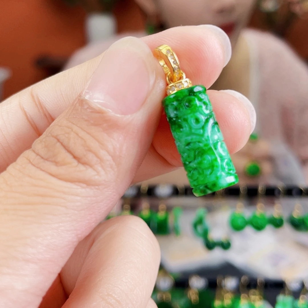 翡翠未镶嵌耳饰饰品