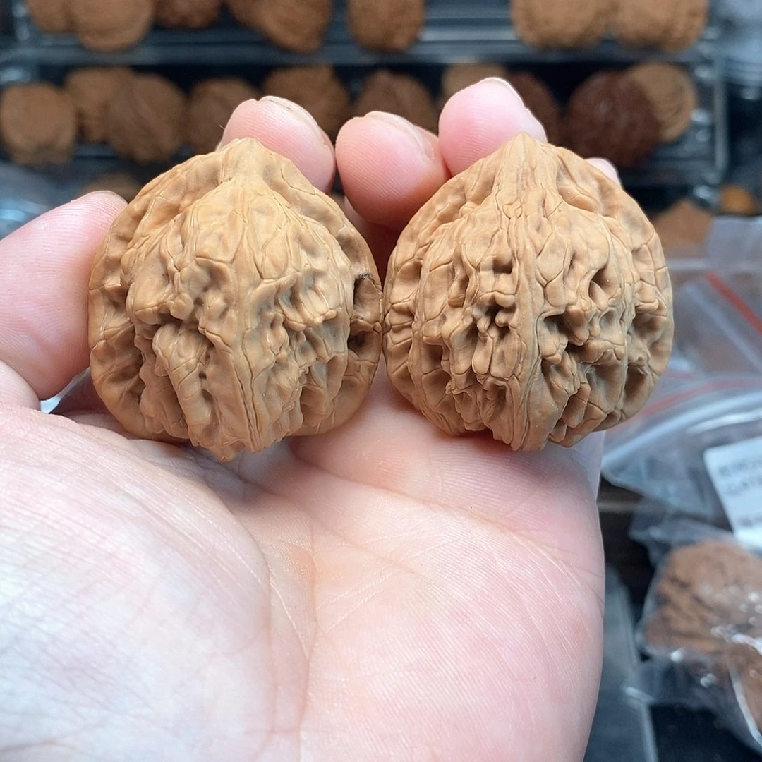 1文玩核桃龙门柱40-253