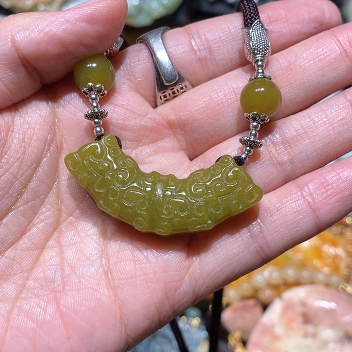 岫玉毛衣链未镶嵌