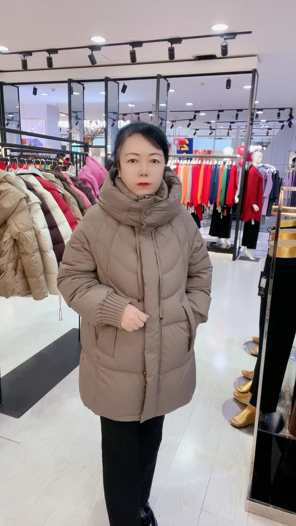 新款中长款女加厚连帽时尚保暖外套