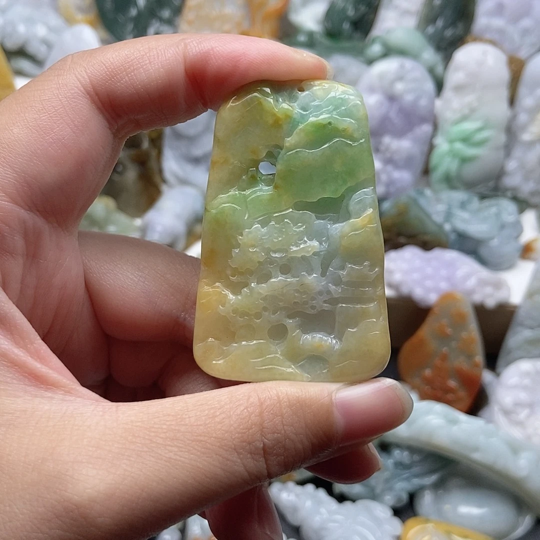 翡翠未镶嵌颈饰翡翠