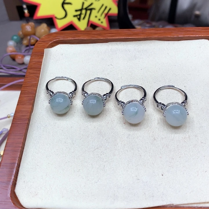 石英质玉颈饰合金