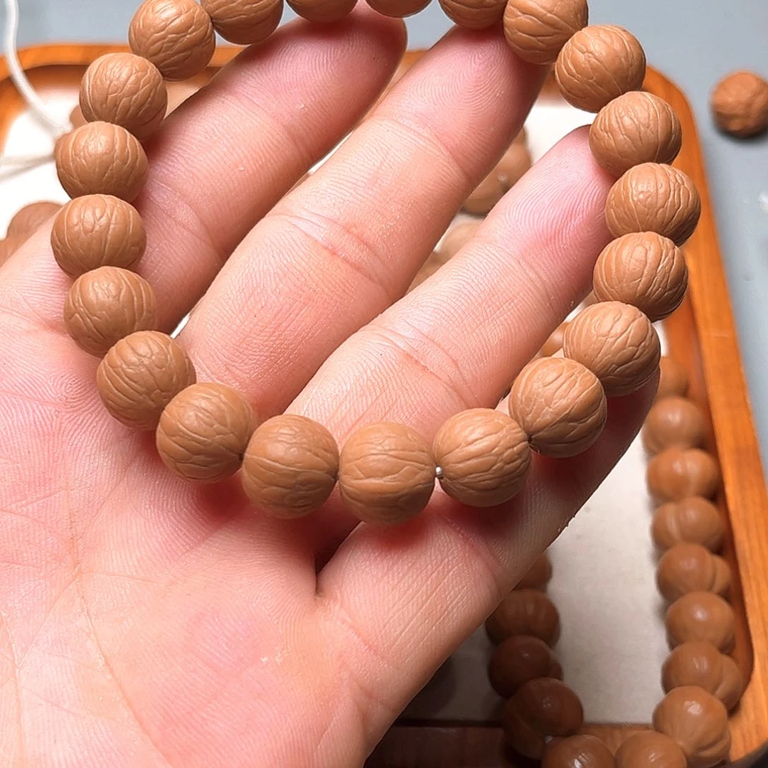 手串猴头核桃东**嫣聚宝盆