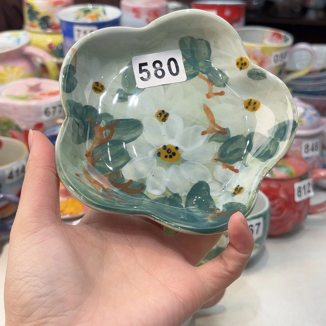 瓷片兔兔的小可爱太