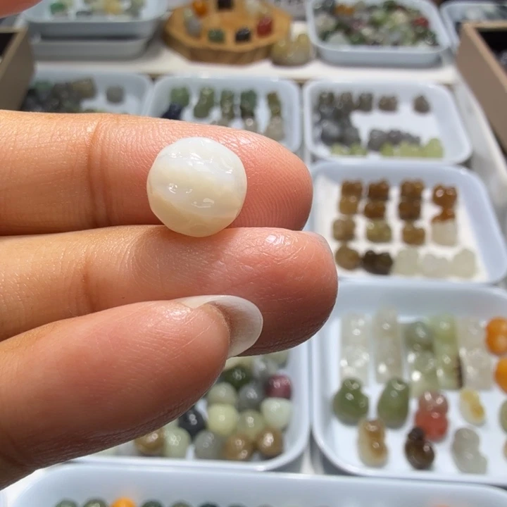未镶嵌和田玉珠宝半成品