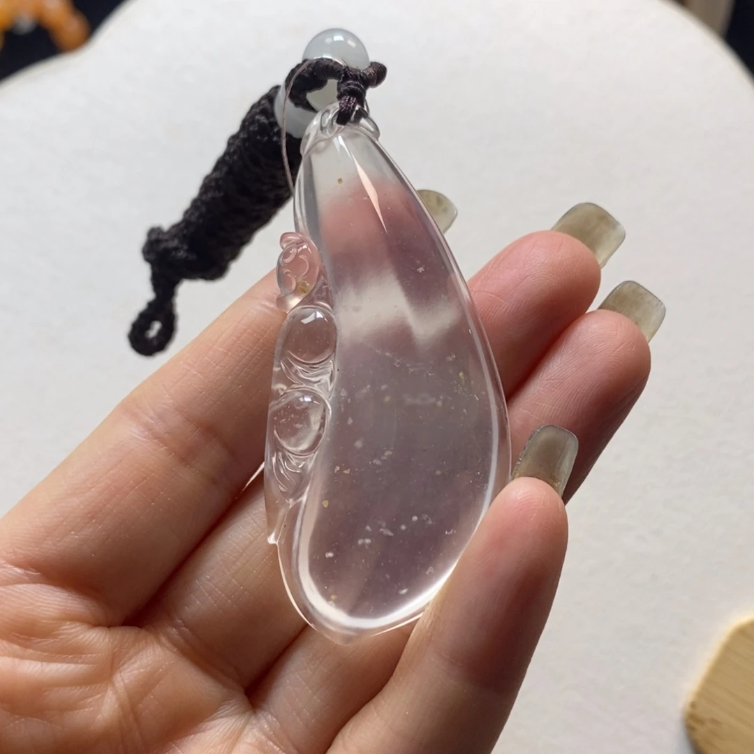 石英质玉未镶嵌颈饰