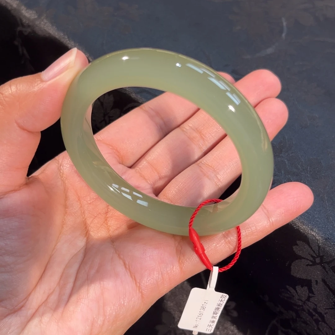 和田玉未镶嵌手镯高冰猫眼葡萄肉 很冰哦