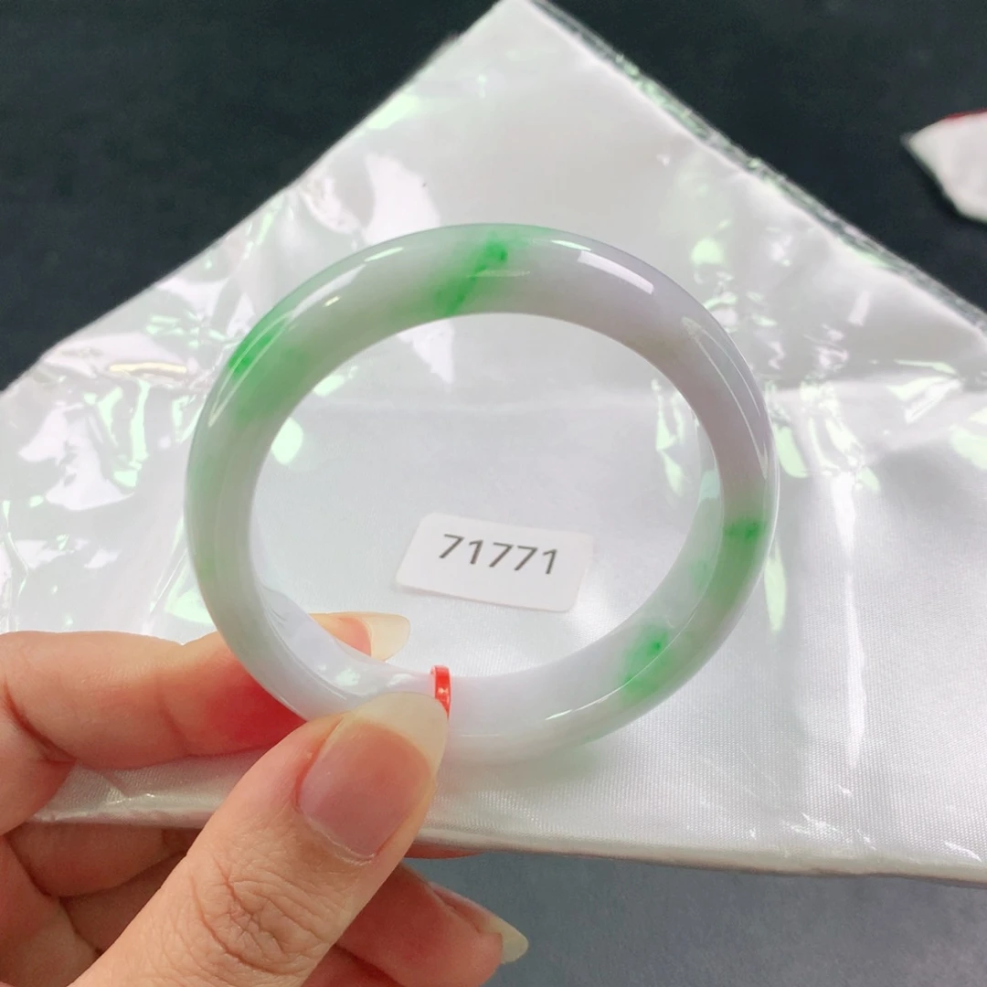 翡翠未镶嵌手镯03