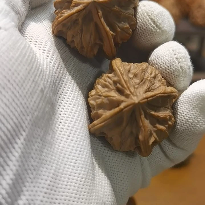 桃核吊坠龙山四棱，值得拥有