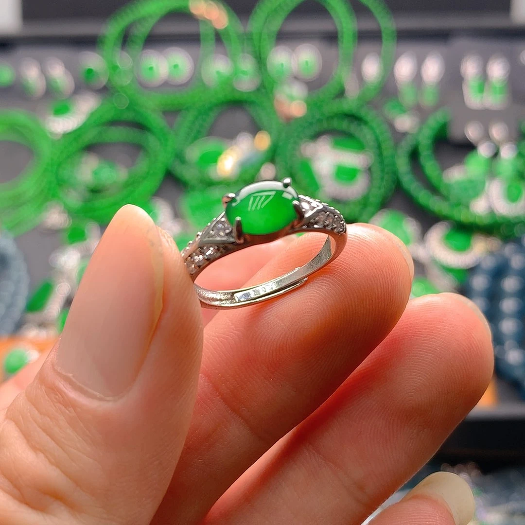 未镶嵌手链翡翠翡翠