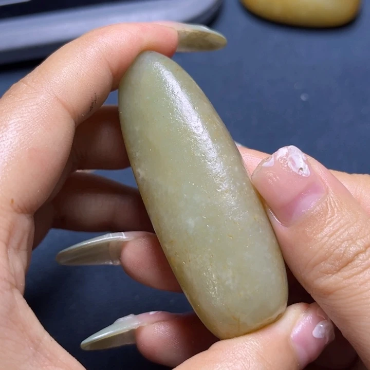 未镶嵌和田玉珠宝奇石