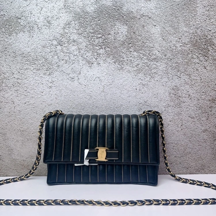 95新 FERRAGAMO/菲拉格慕 /KIKI/单肩包/16006934