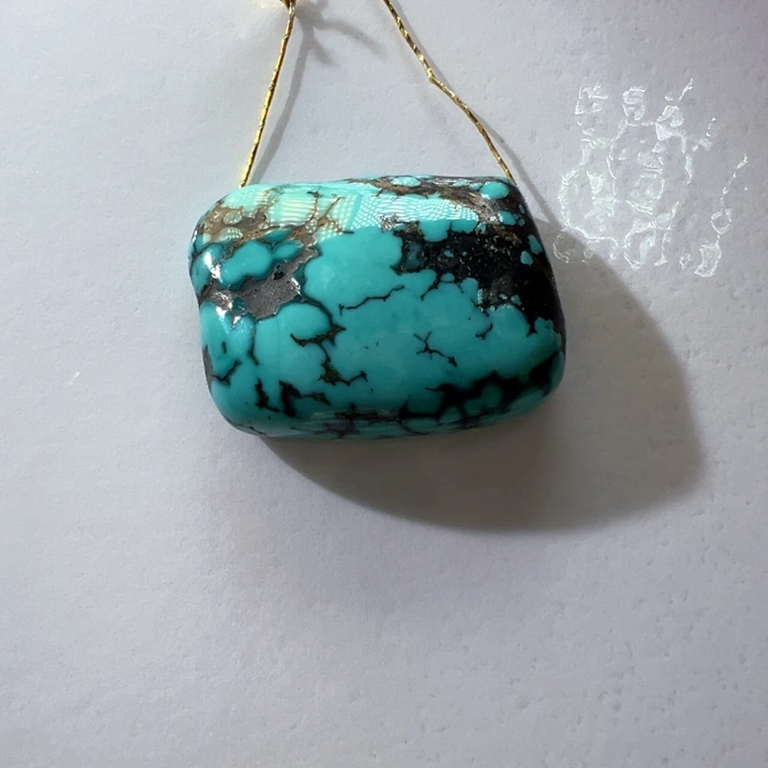 绿松石未镶嵌挂件