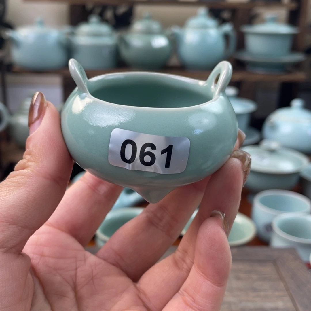 仿古061香炉……………………